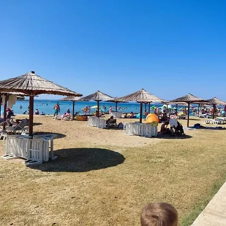 Dalmatino Pleasure Mobile - Two Bedroom Mobile With Terrace Privlaka (Zadar)