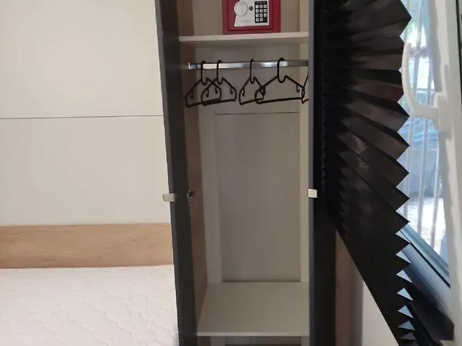 Dalmatino Pleasure Mobile - Two Bedroom Mobile With Terrace *