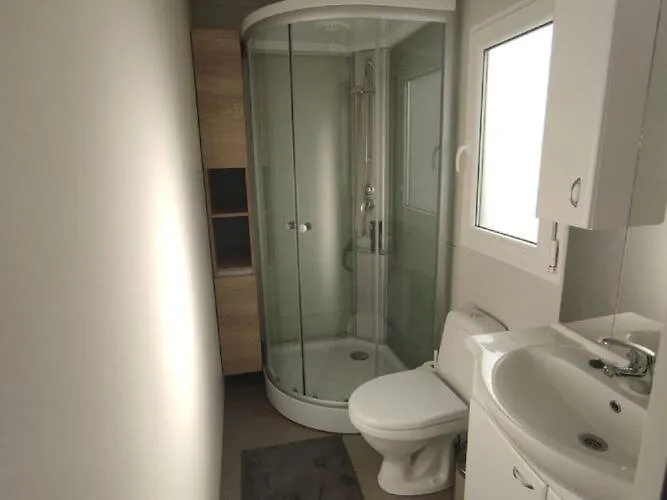 Dalmatino Pleasure Mobile - Two Bedroom Mobile With Terrace