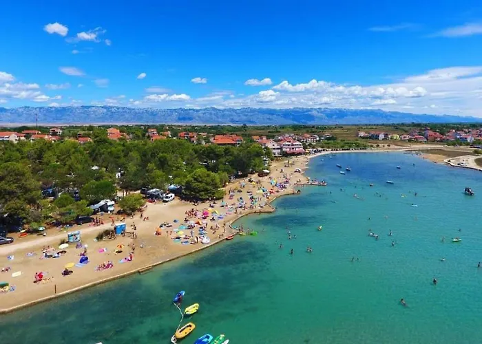 Feriehus Dalmatino Pleasure Mobile - Two Bedroom Mobile With Terrace Privlaka (Zadar)