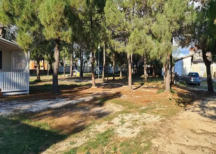 Dalmatino Pleasure Mobile - Two Bedroom Mobile With Terrace Feriehus Privlaka (Zadar)